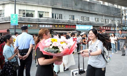 挥别高考 成人礼 怀揣梦想再出发